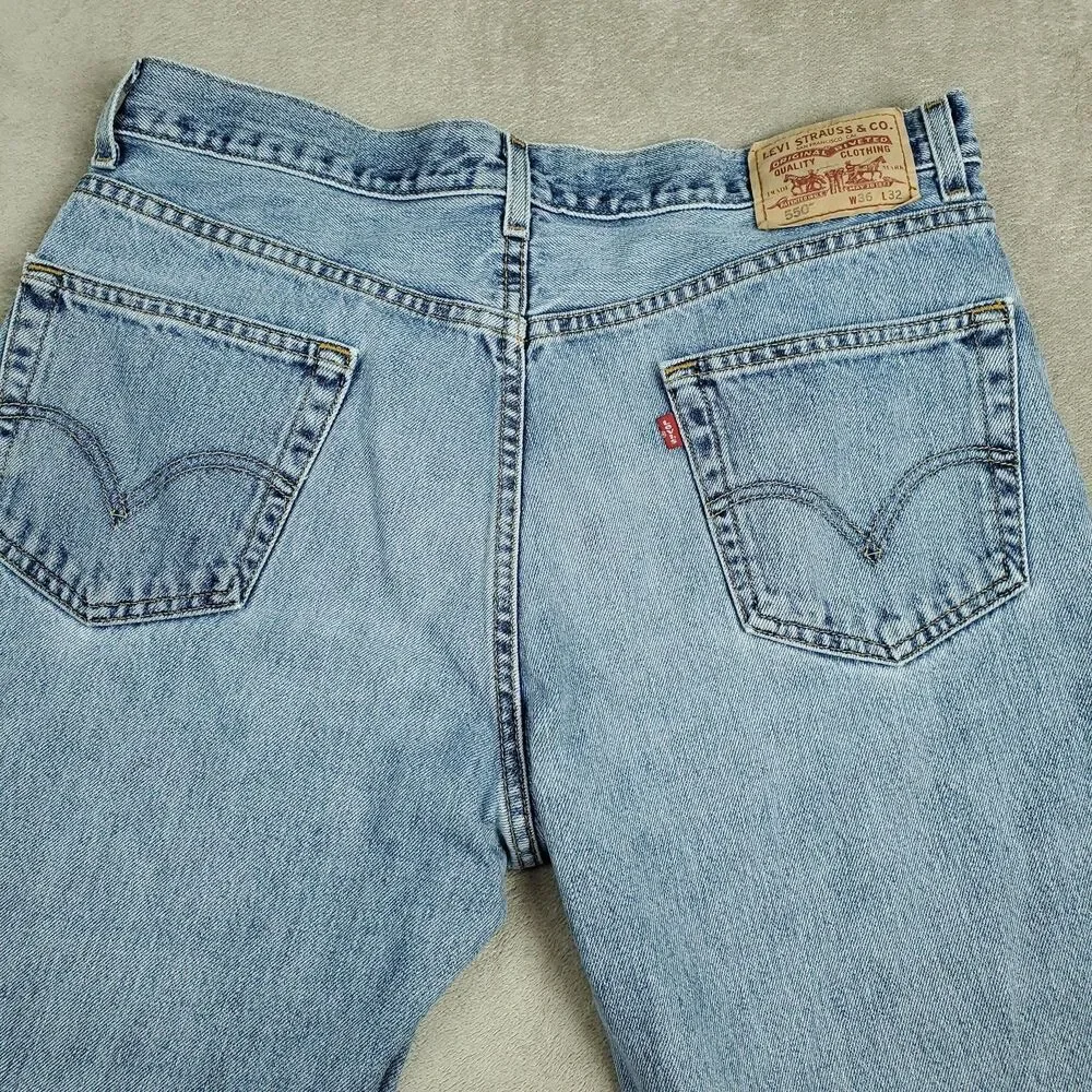 Levis 550 Jeans Mens 36x32 Blue Light Wash Relaxed Fit Tapered Leg Denim Pants